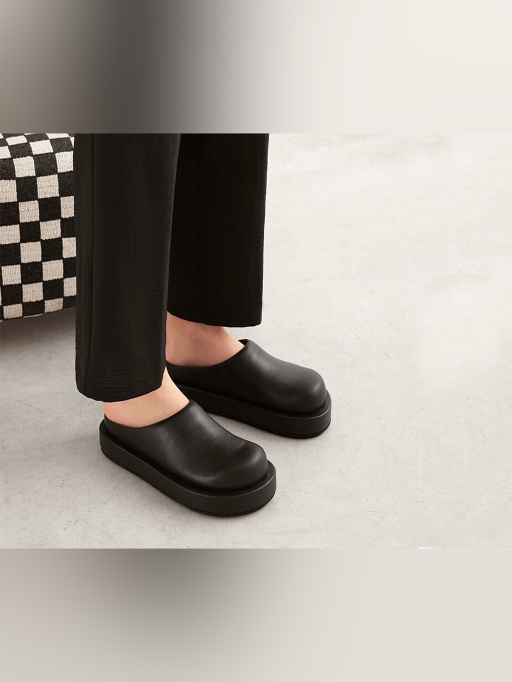 Paloma Barceló Black Platform Slip-On Clogs 9.5/10 Size 40